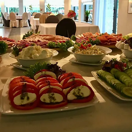 Готель Malta Познань